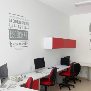 Talleres y laboratorios especializados